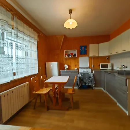 Pokoje Goscinne U Stocha Poronin Exterior foto
